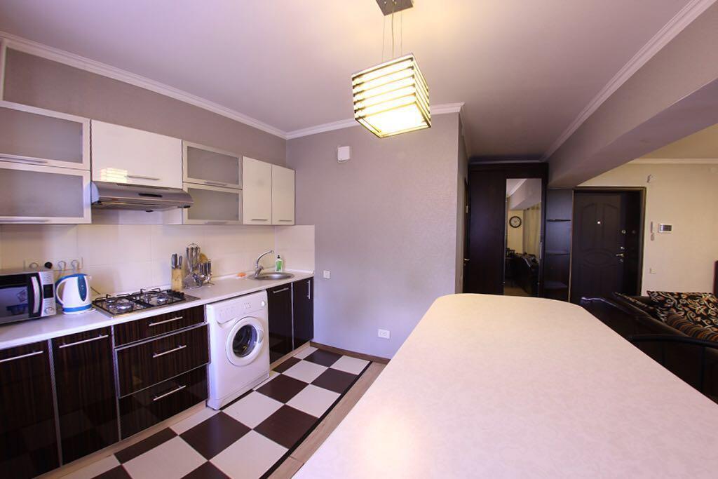 Apartments On Shevchenko 129 Almaty Exterior photo